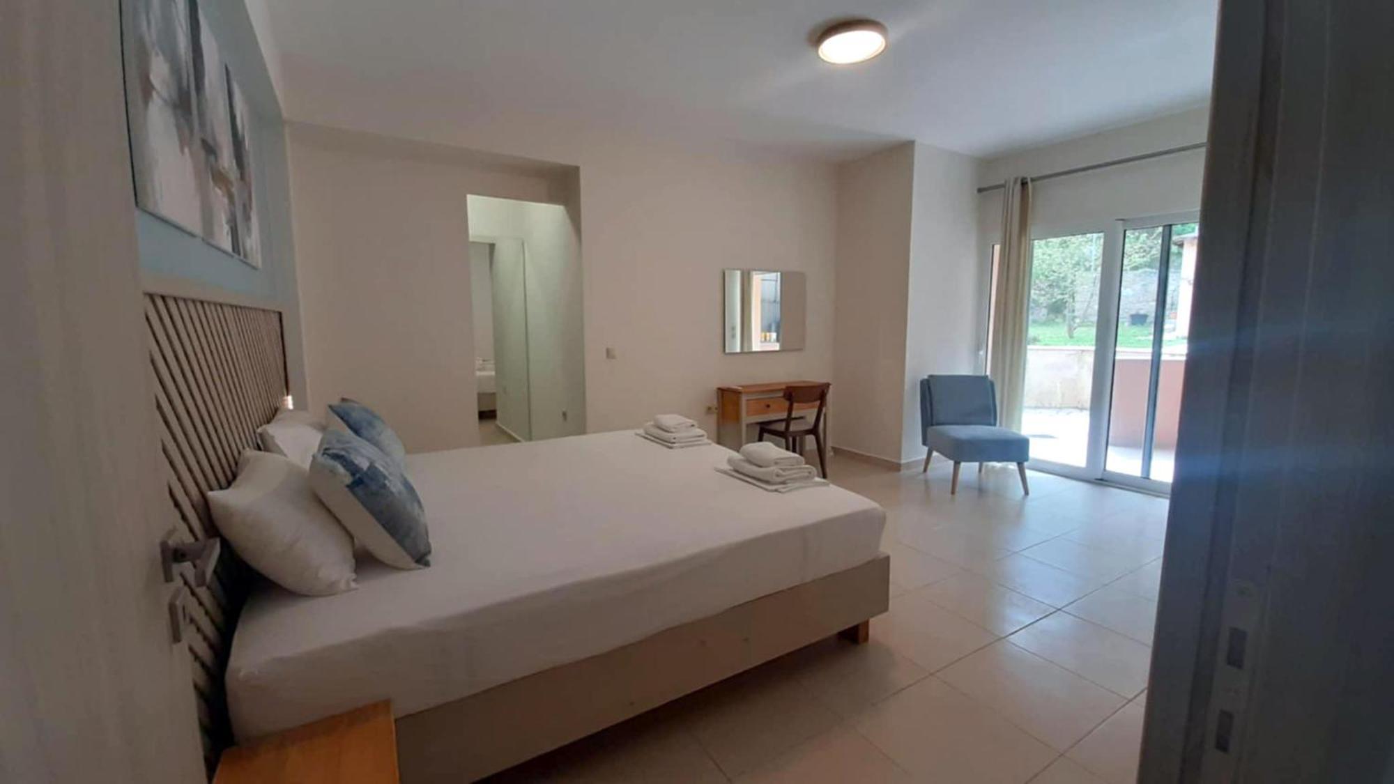 Loggos View Apartments Lixouri Exterior photo